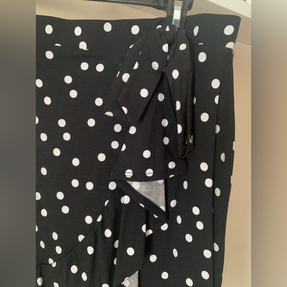 Polka dot Skirt - Picture 3 of 6